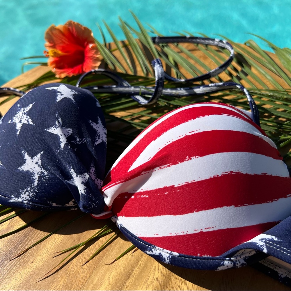 ❌SOLD❌ Xhilaration Stars & Stripes Underwire Bikini Top, Red White Blue, L - Picture 6 of 17
